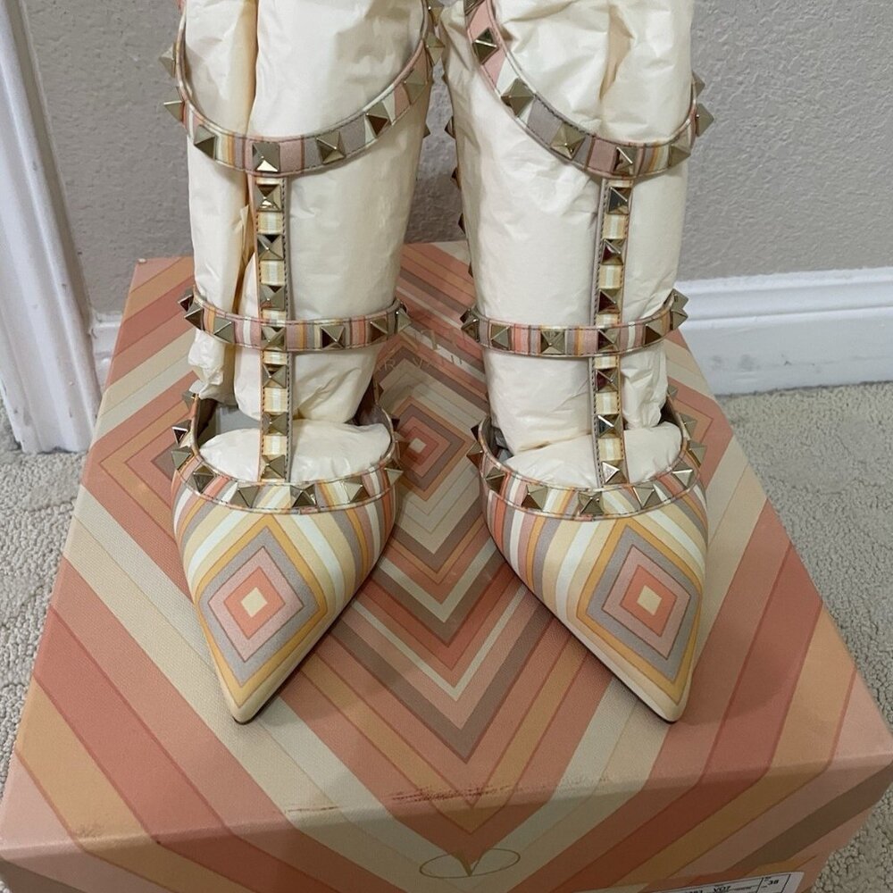 Valentino Garavani Rockstud Ankle Strap Pump
